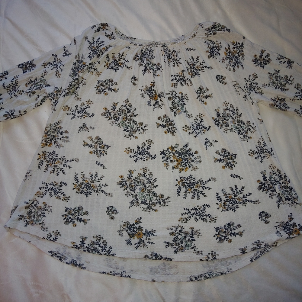 GUC Plus Size Lucky Brand Antique Floral Print Button Sleeve Top – Size 1X